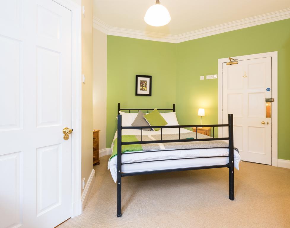 Coig Na Shee Guest House Нютънмор Екстериор снимка
