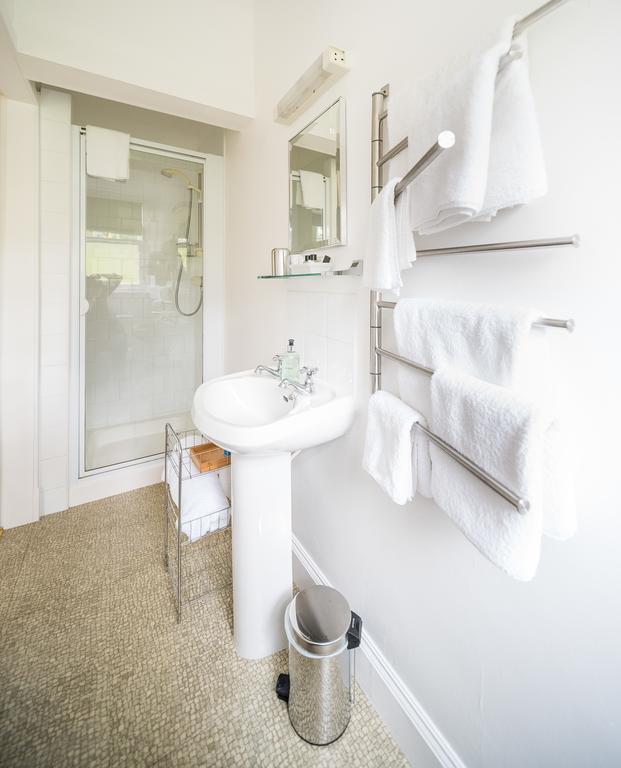 Coig Na Shee Guest House Нютънмор Екстериор снимка